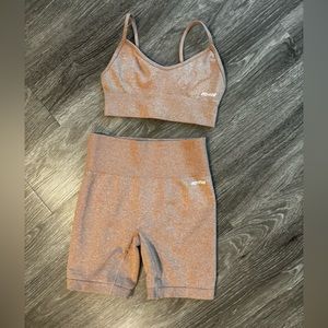 BO&TEE | sports bra & shorts